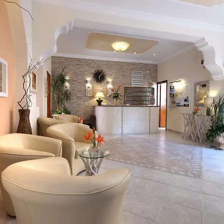 Casa Di Meglio فندق 3*